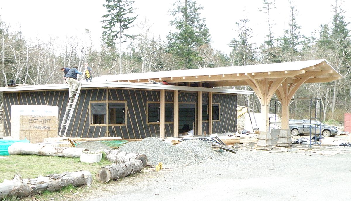 Hornby Island Gas Bar