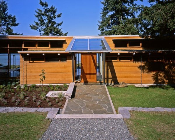 Miracle Beach House, Vancouver Island