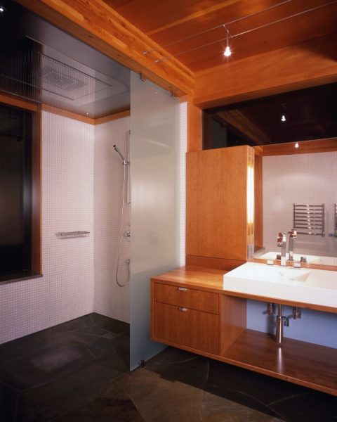 Miracle Beach House, Vancouver Island
